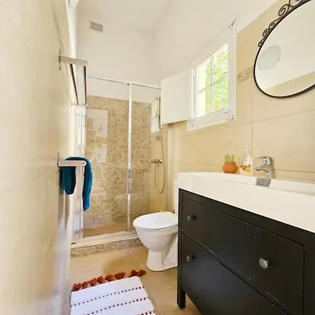 Apartment Local Living In Historic House With Private Garden Msida
